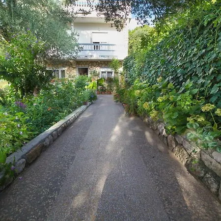 Violet Apartment Banjol Exterior photo